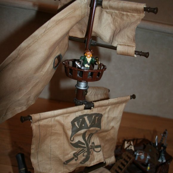 Mega Bloks Pyrates Captain Cutlass StormStalker Ship - Picture 3 of 11